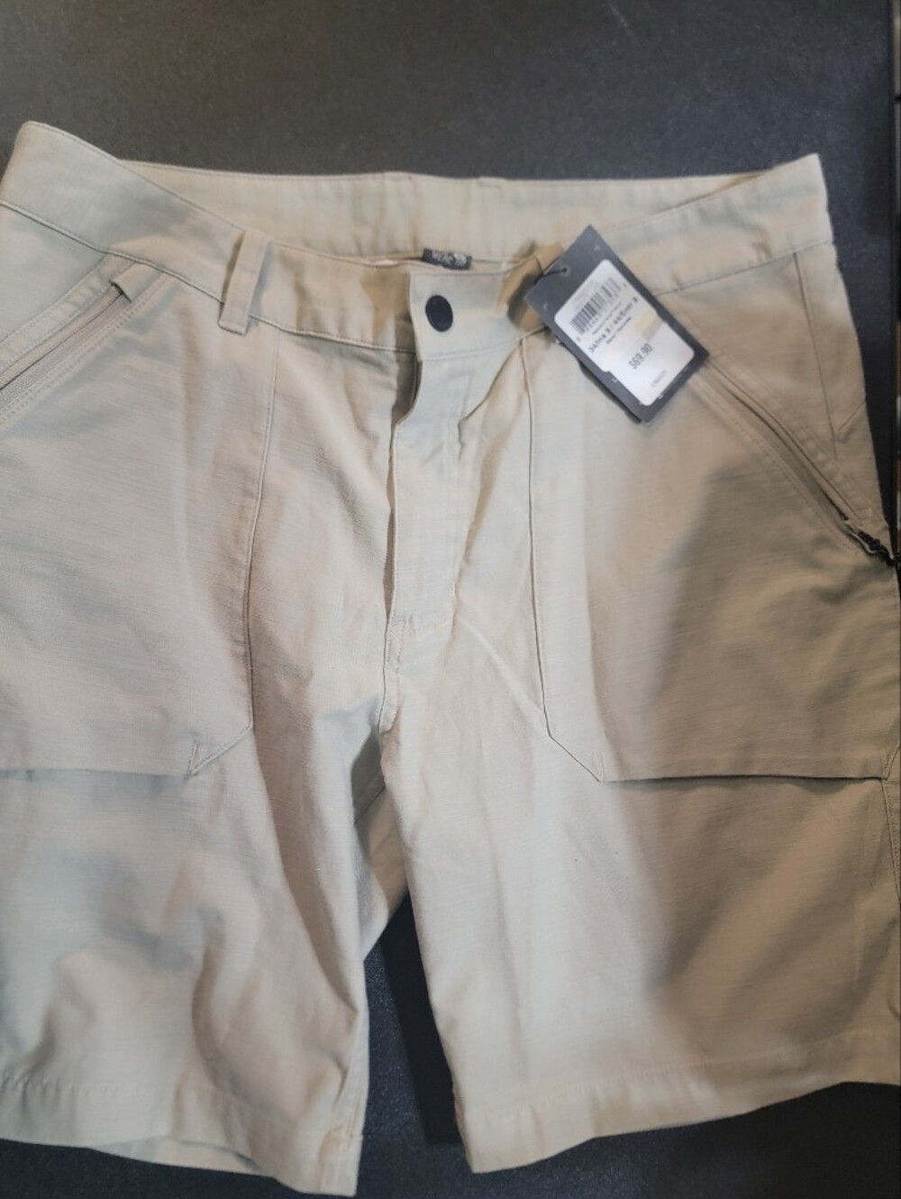 Mountain Hardwear Men's Tan Cargo Shorts Nwt